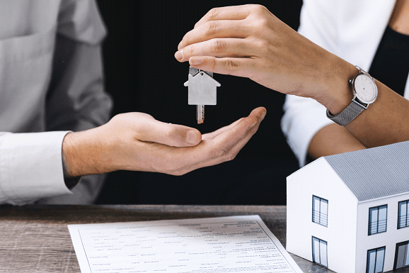 Pourquoi choisir de confier son bien à une agence ?