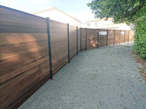 3 alternatives à la clôture bois pour son jardin